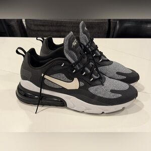 Nike 270 React Black and Grey Mens 12